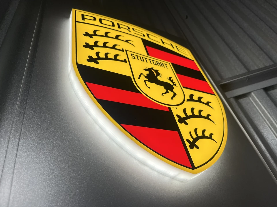 Porsche - Image 7 of 15