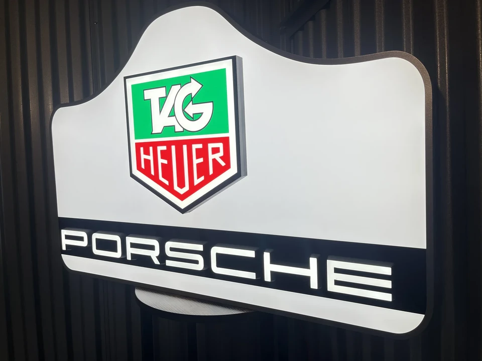 Porsche - Image 5 of 13