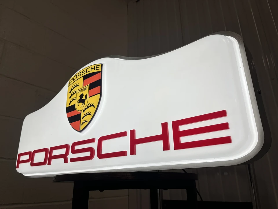 Porsche - Image 4 of 20