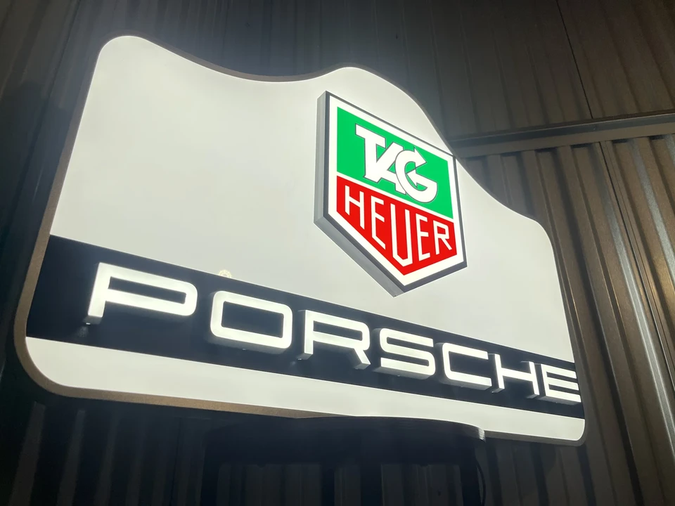 Porsche - Image 4 of 13