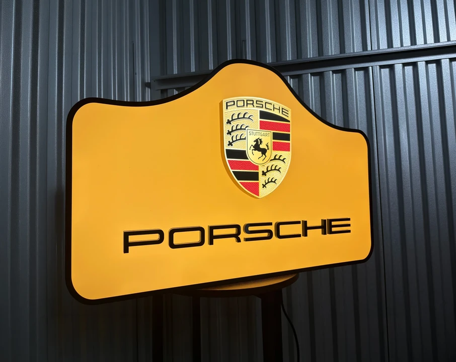 Porsche - Image 3 of 13