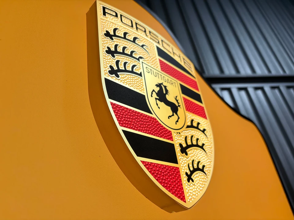 Porsche - Image 8 of 13