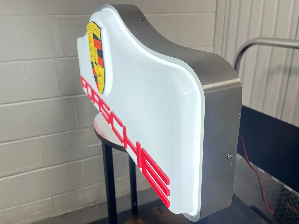 Porsche - Image 9 of 20