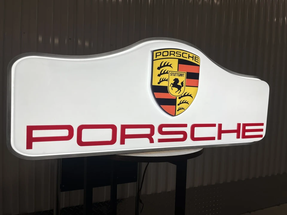 Porsche - Image 8 of 20