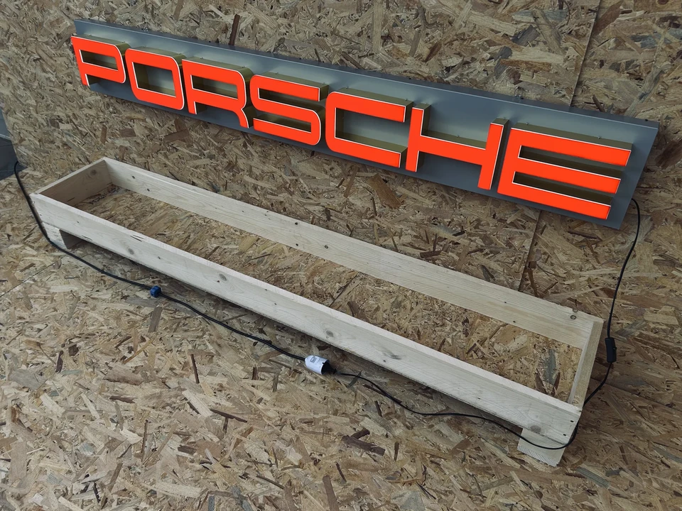 Porsche - Image 5 of 12