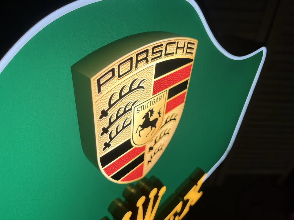 Porsche - Image 16 of 18