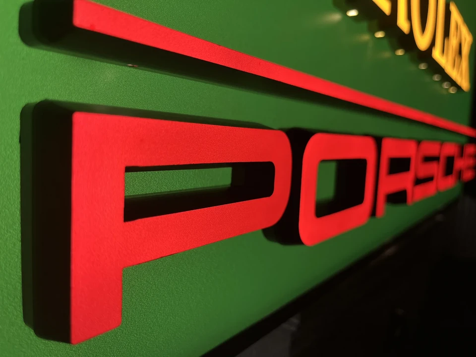 Porsche - Image 8 of 19