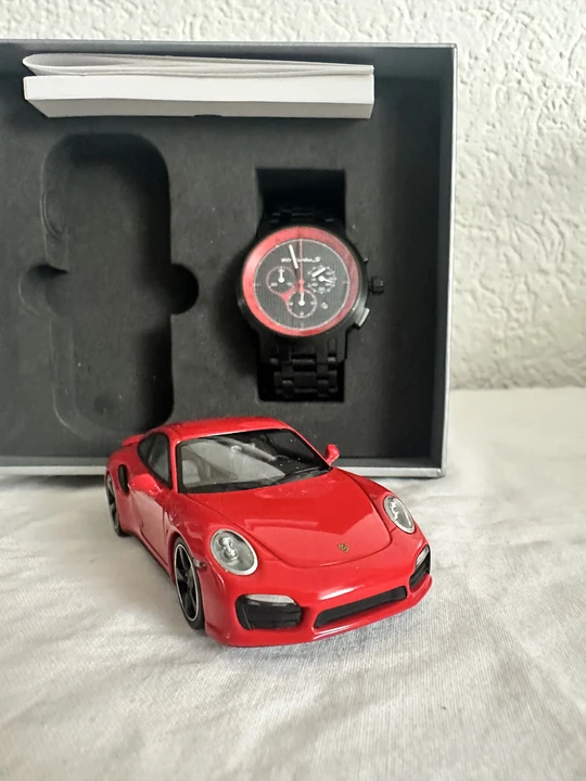 Porsche 911 - Image 4 of 22