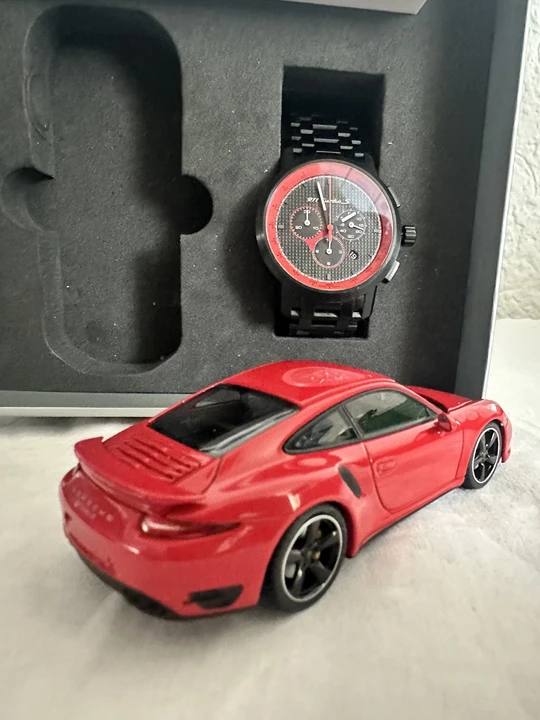 Porsche 911 - Image 7 of 22