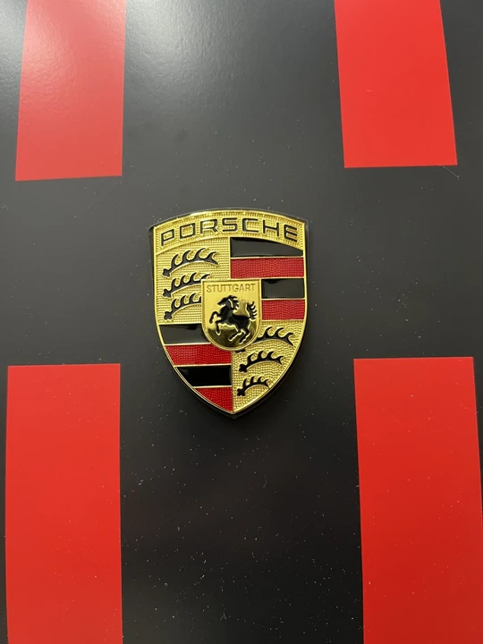 Porsche 911 - Image 17 of 18