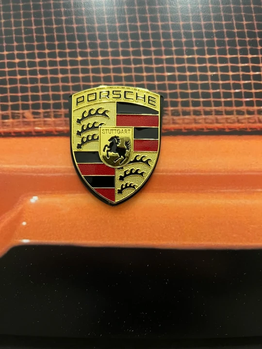 Porsche 911 - Image 15 of 18