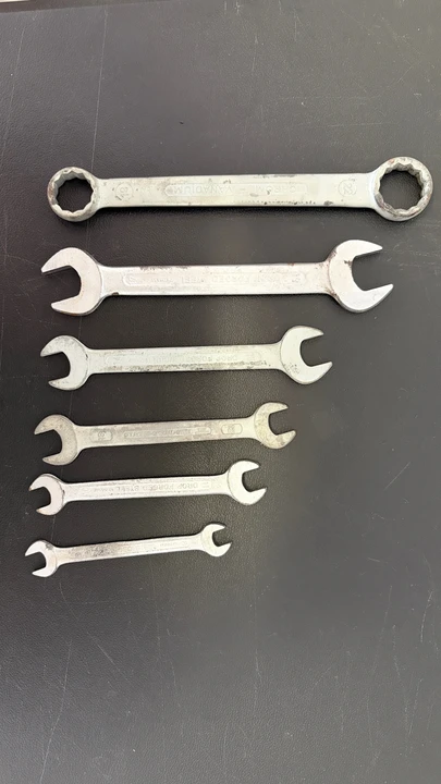 Parts & Memorabilia Mechanical Components - Image 23 of 31