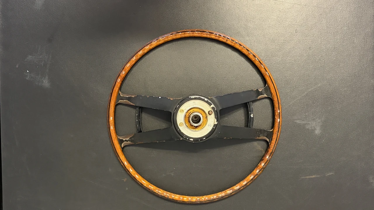 Parts & Memorabilia Mechanical Components - Image 10 of 31