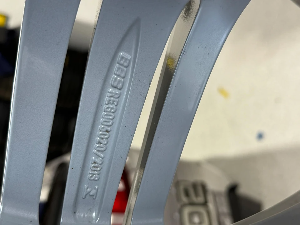 Porsche Cayenne - Image 12 of 27