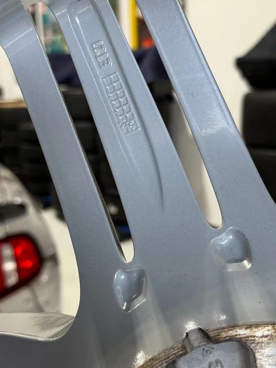 Porsche Cayenne - Image 11 of 27