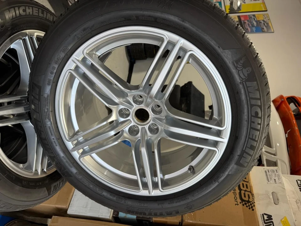 Porsche Cayenne - Image 22 of 27