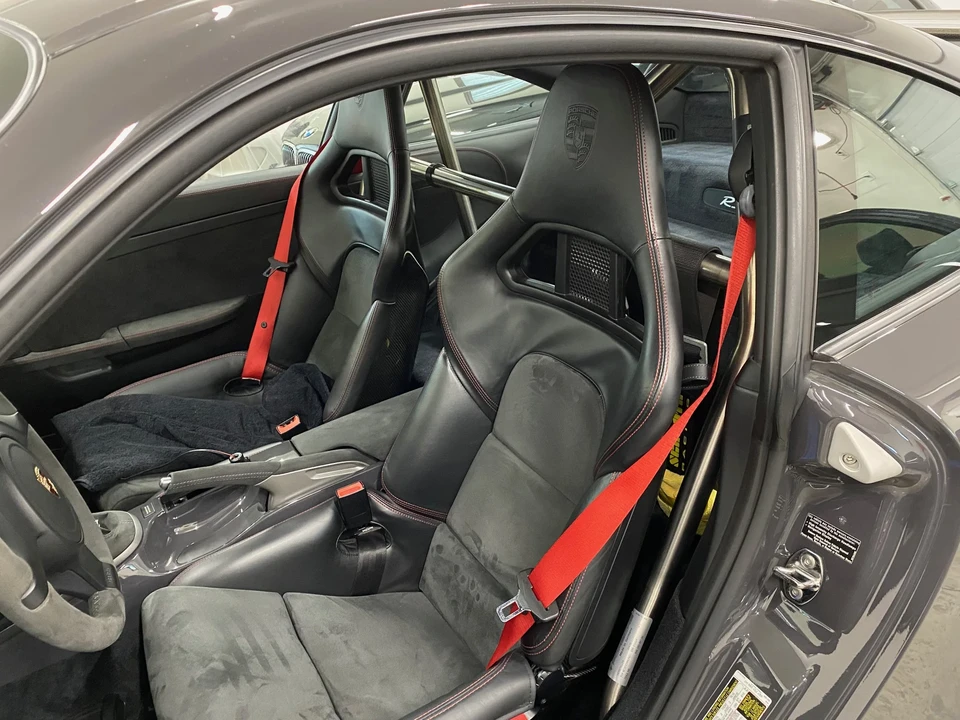 Porsche 911 - Image 12 of 12