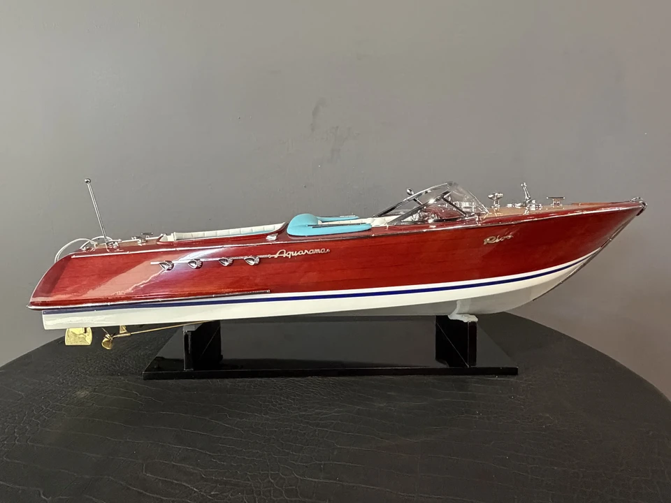 Tesla - Image 23 of 31