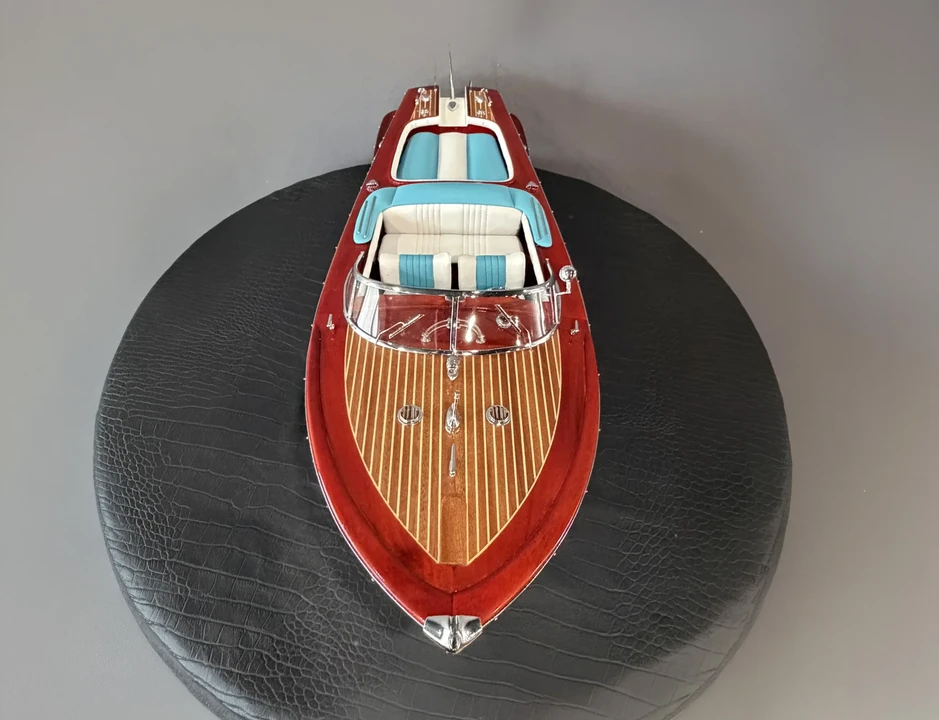 Tesla - Image 9 of 31