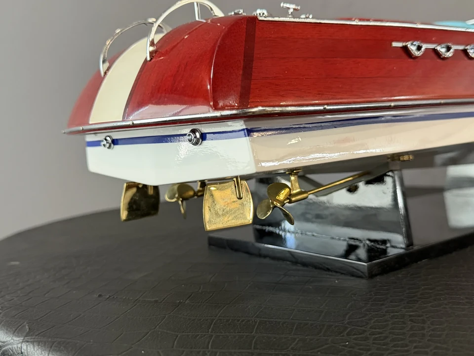 Tesla - Image 17 of 31
