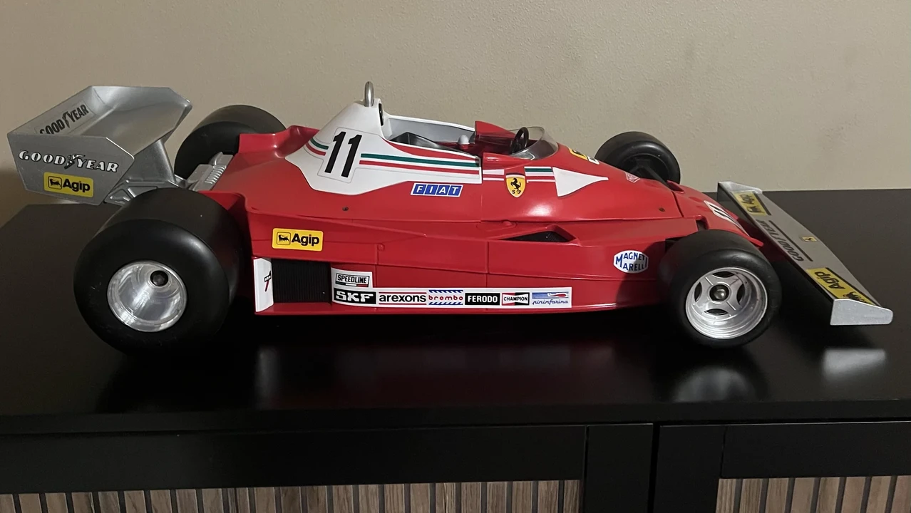 Ferrari Replica - Image 7 of 13