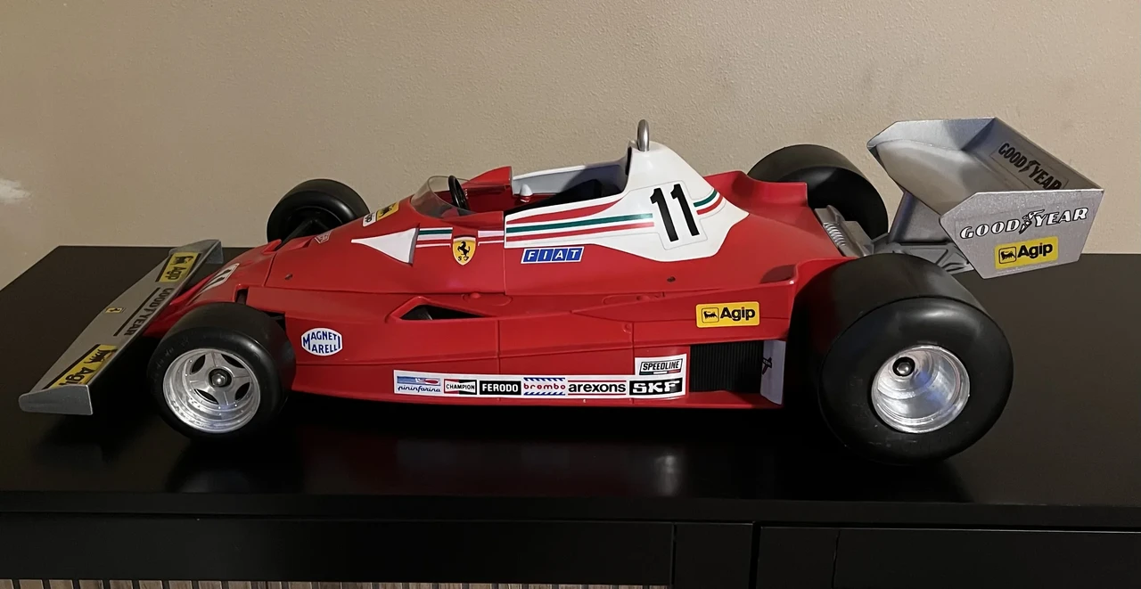 Ferrari Replica - Image 3 of 13