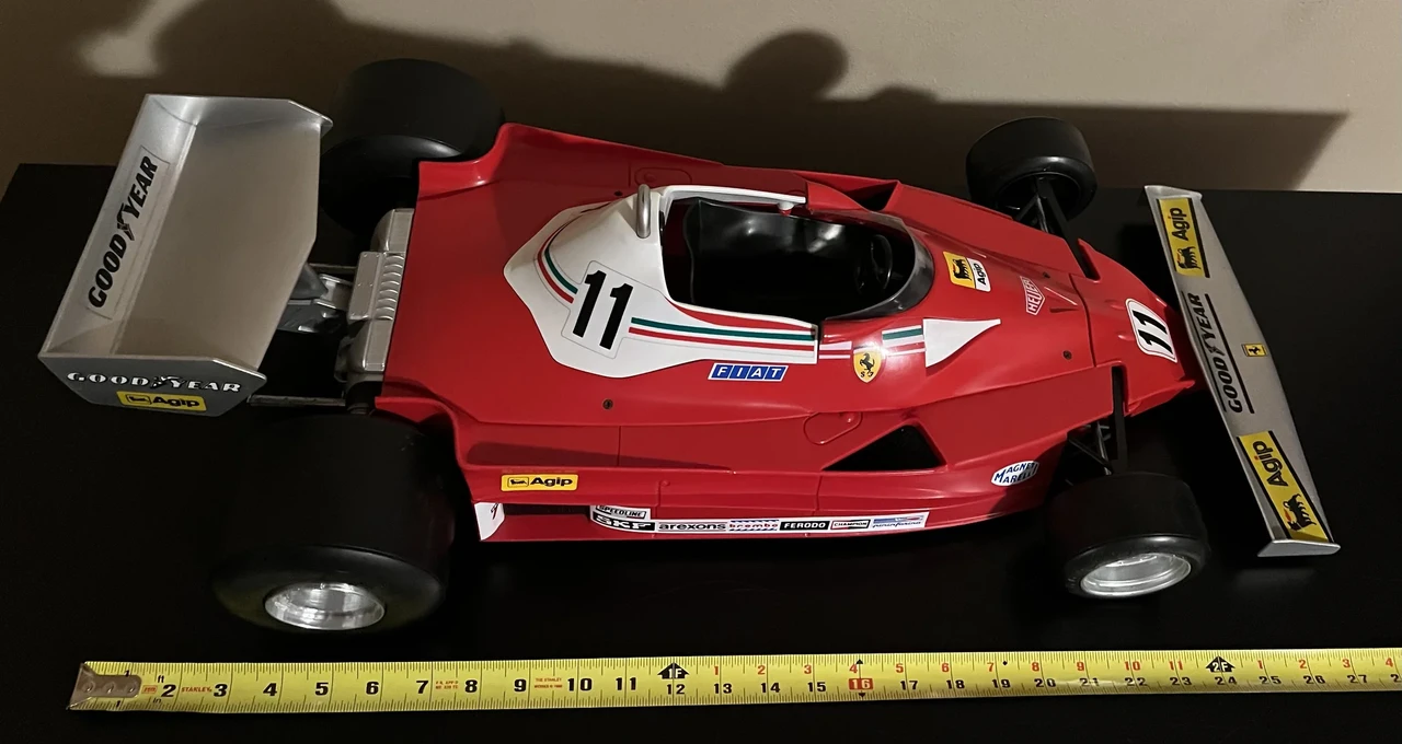 Ferrari Replica - Image 4 of 13