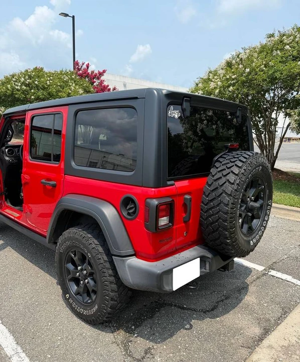 2021 Jeep JL Wrangler - Image 2 of 5