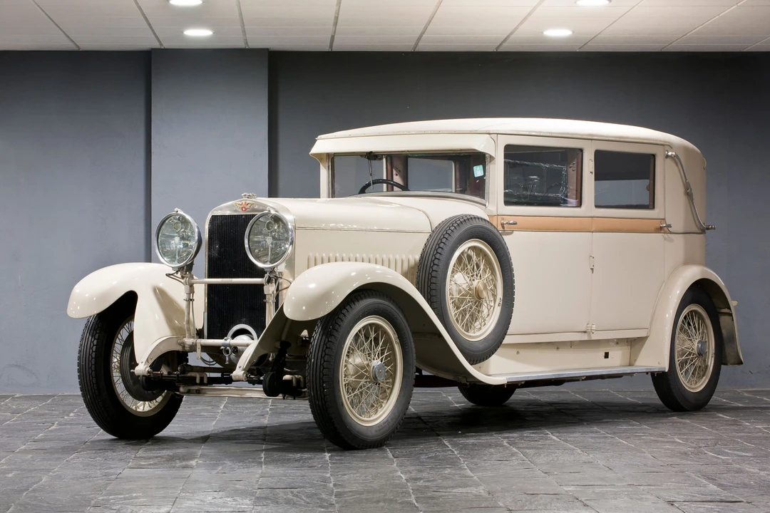 1922 Hispano-Suiza - Image 2 of 15