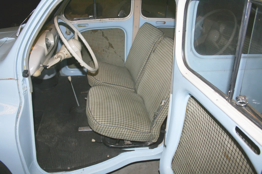 1960 Renault 4CV - Image 2 of 2