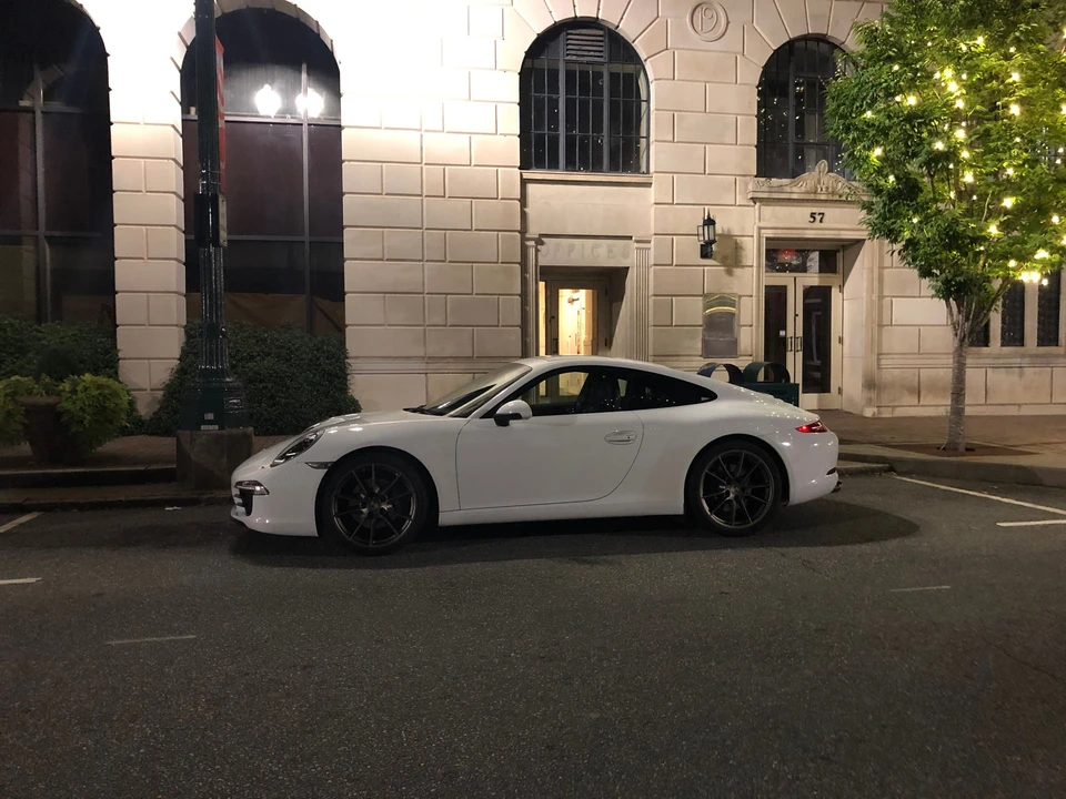 2013 Porsche 991 Carrera - Image 8 of 9