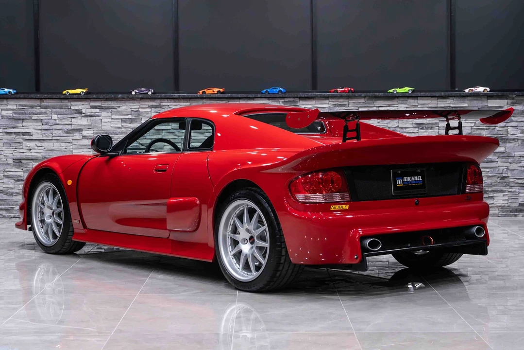 Noble M400 - Image 15 of 31