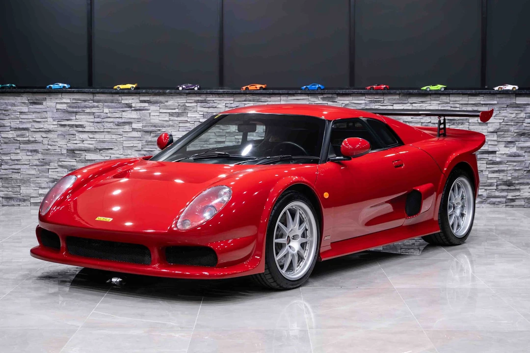 Noble M400 - Image 3 of 31