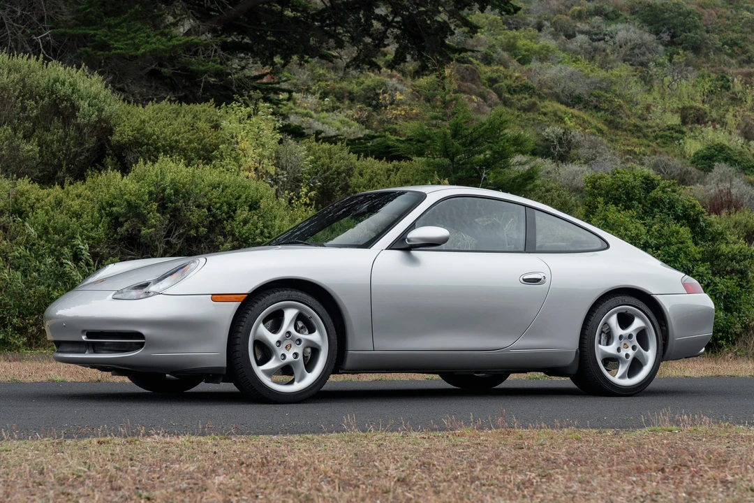 2001 Porsche 996 Carrera 4 - Image 2 of 31