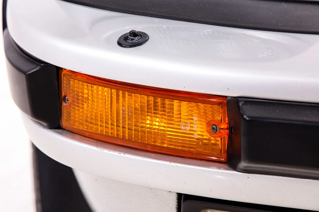 1987 Porsche 911 Carrera 3.2 - Image 25 of 31