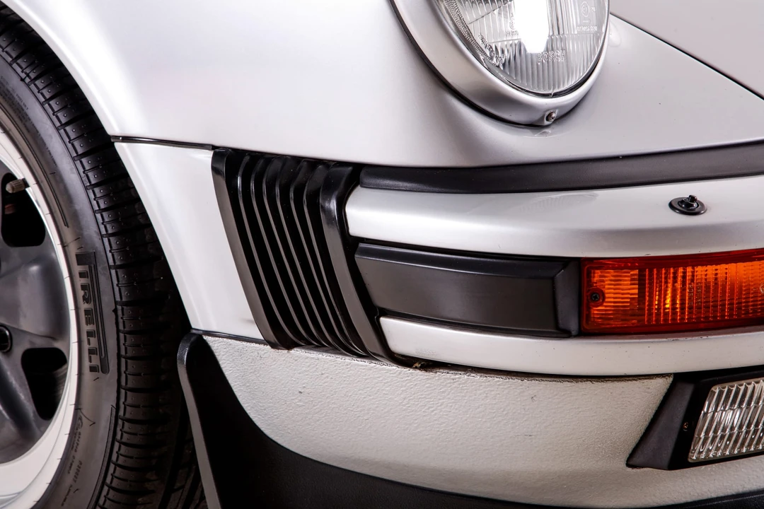 1987 Porsche 911 Carrera 3.2 - Image 27 of 31