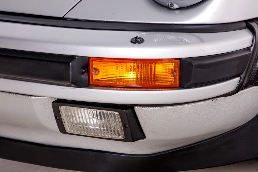 1987 Porsche 911 Carrera 3.2 - Image 24 of 31
