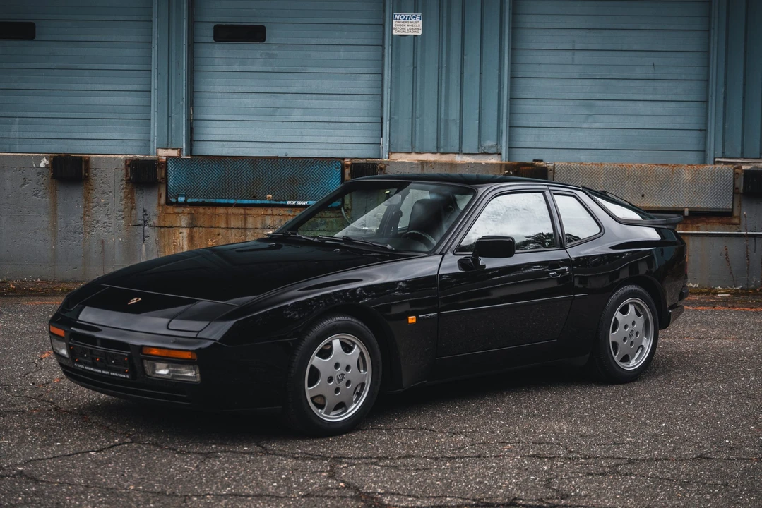 1990 Porsche 944 S2 - Image 3 of 31