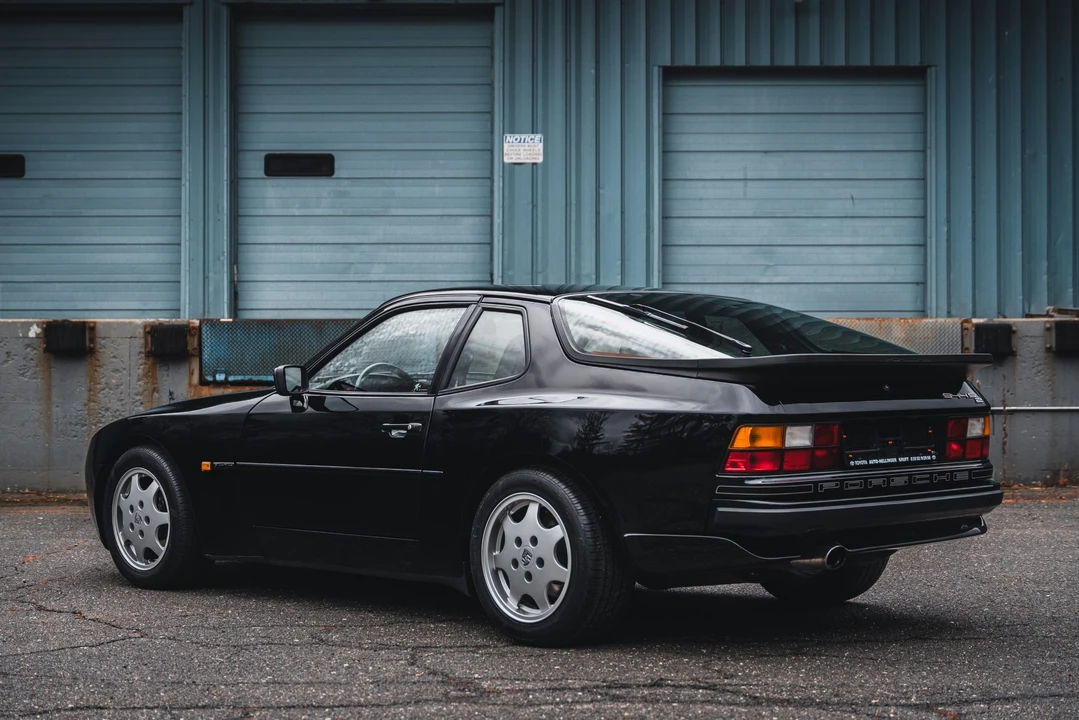 1990 Porsche 944 S2 - Image 15 of 31