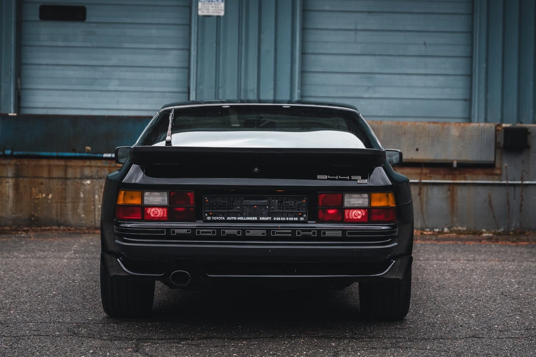 1990 Porsche 944 S2 - Image 12 of 31