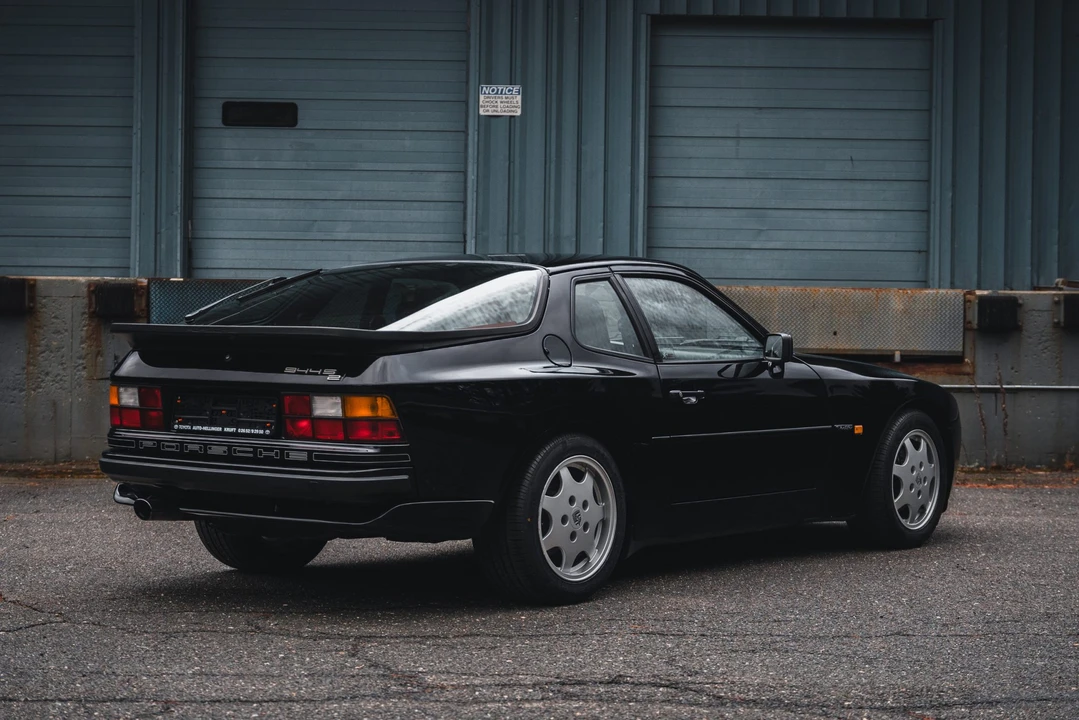 1990 Porsche 944 S2 - Image 10 of 31