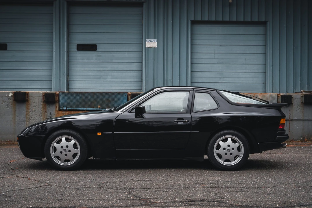 1990 Porsche 944 S2 - Image 16 of 31