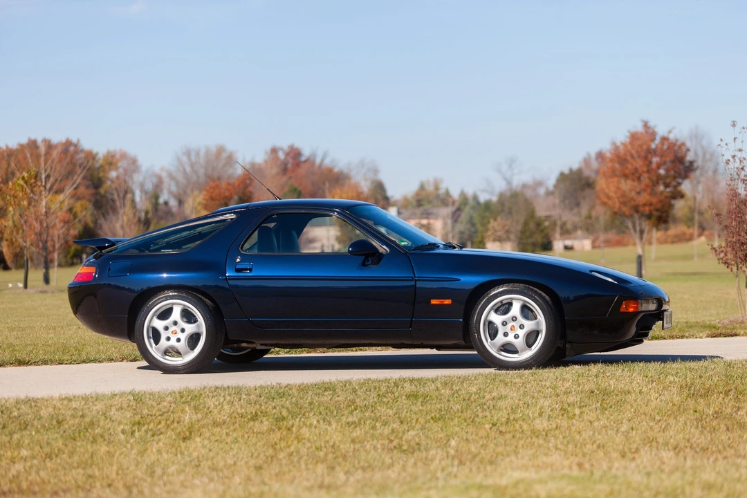 1992 Porsche 928 GTS - Image 9 of 31