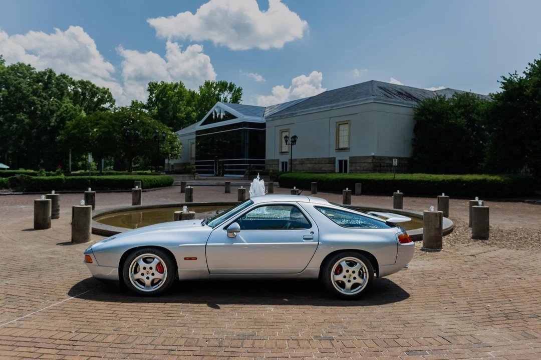1993 Porsche 928 GTS - Image 8 of 31