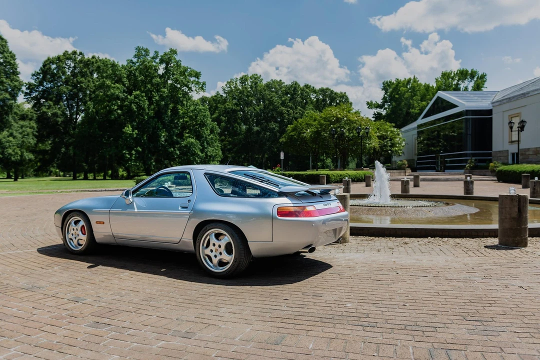 1993 Porsche 928 GTS - Image 12 of 31