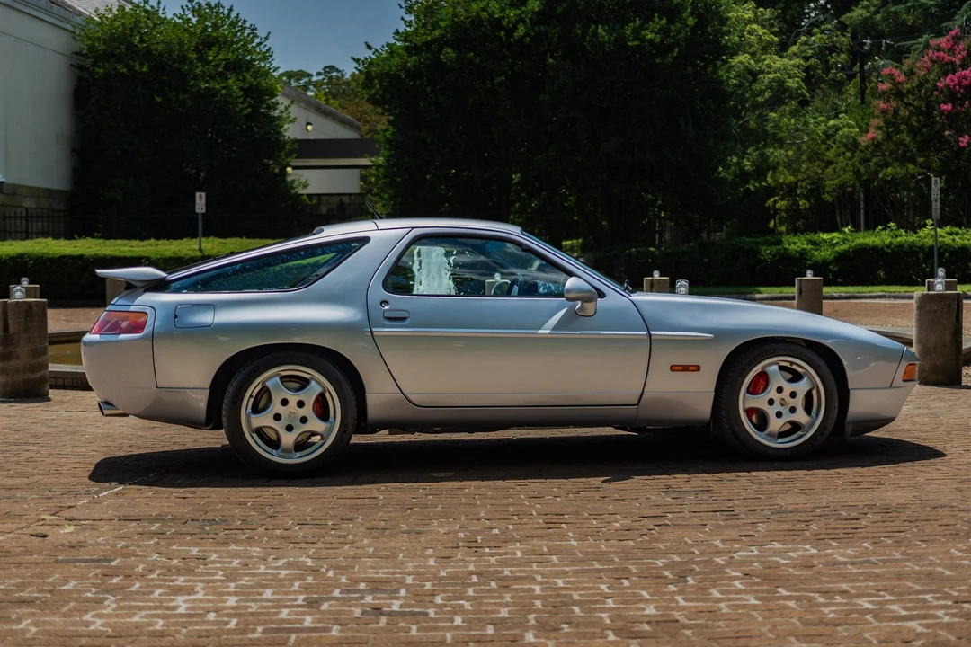 1993 Porsche 928 GTS - Image 24 of 31