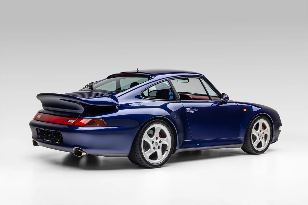 1996 Porsche 993 Carrera 4S - Image 12 of 31