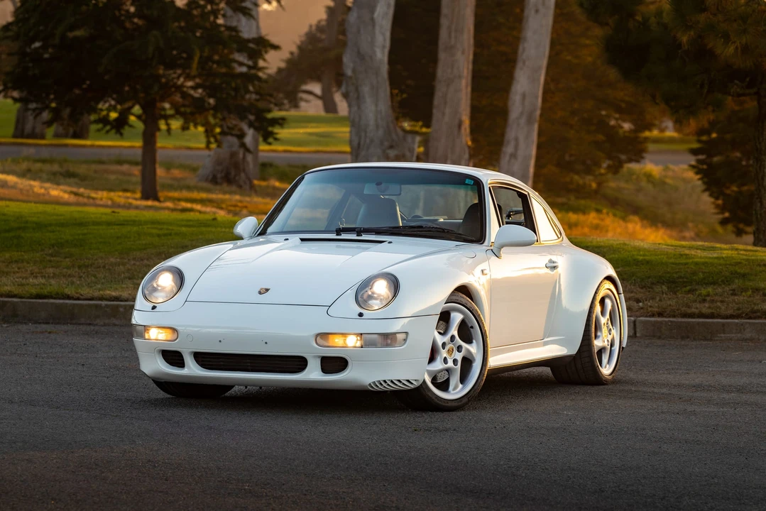1996 Porsche 993 Carrera 4S - Image 4 of 31