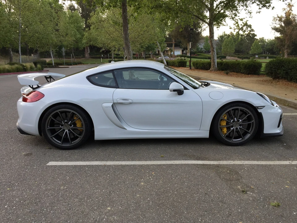 2016 Porsche 981 Cayman GT4 - Image 5 of 15