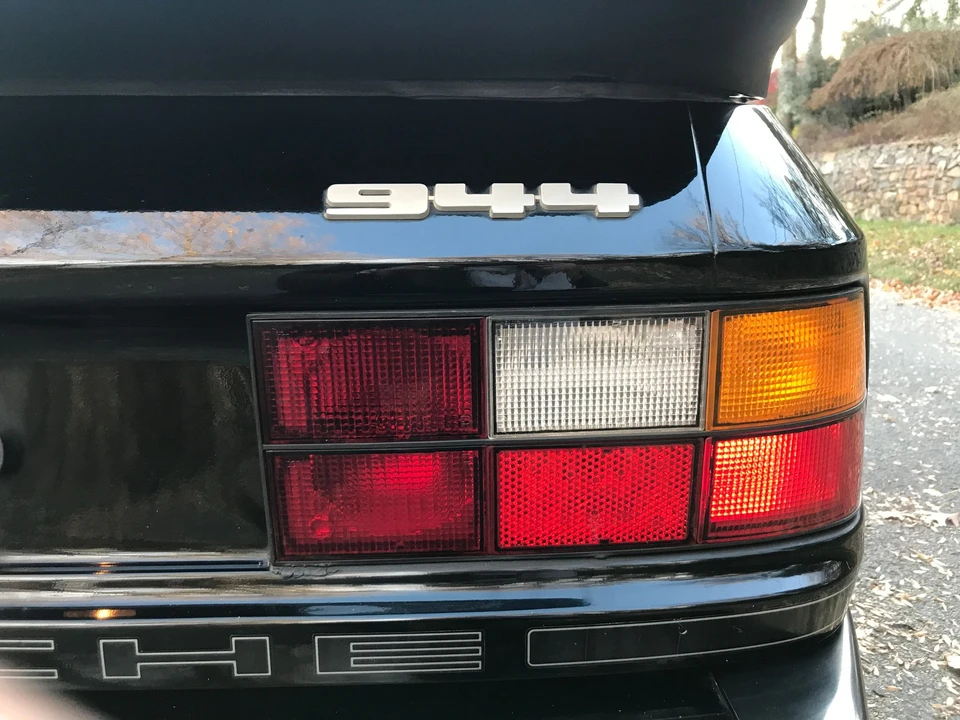 1989 Porsche 944 - Image 16 of 31